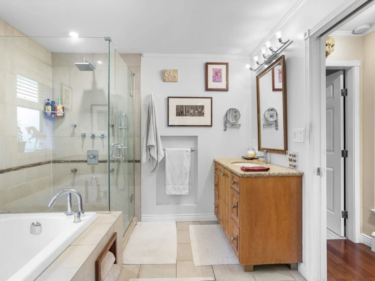 15 Elsdon Bay, Port Moody, BC, V3H 3Z2 - 22