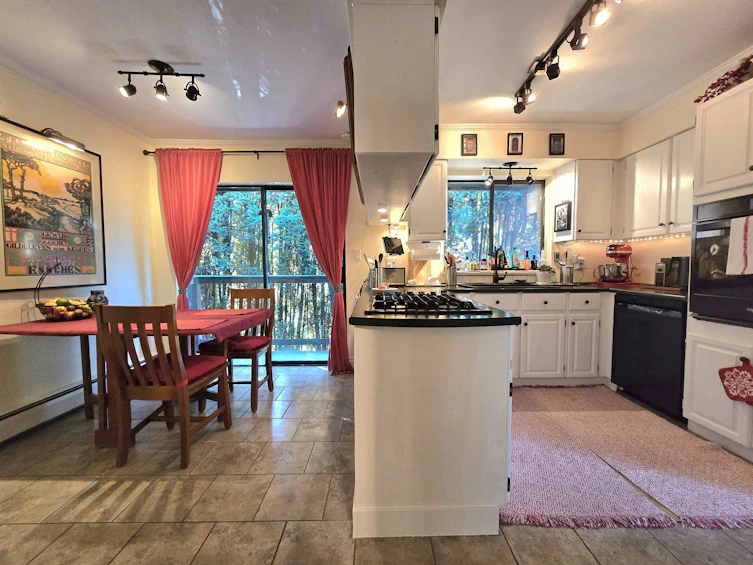 15 Elsdon Bay, Port Moody, BC, V3H 3Z2 - 15