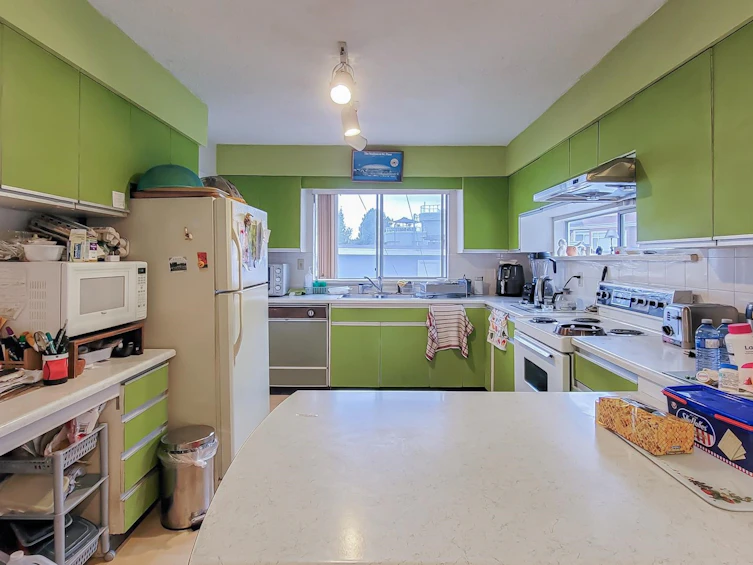 2155 Burquitlam Drive, Vancouver, BC, V5P 2P2 - 24