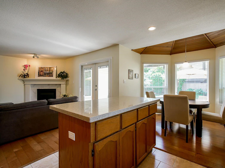 12926 19 Avenue, Surrey, BC, V4A 8K7 - 14