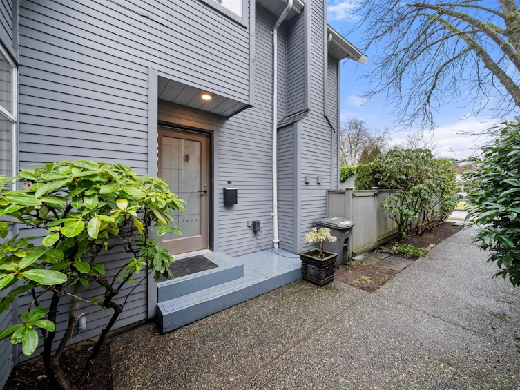 2894 W 16th Avenue, Vancouver, BC, V6K 3C6 - 2