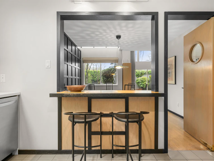 2894 W 16th Avenue, Vancouver, BC, V6K 3C6 - 27