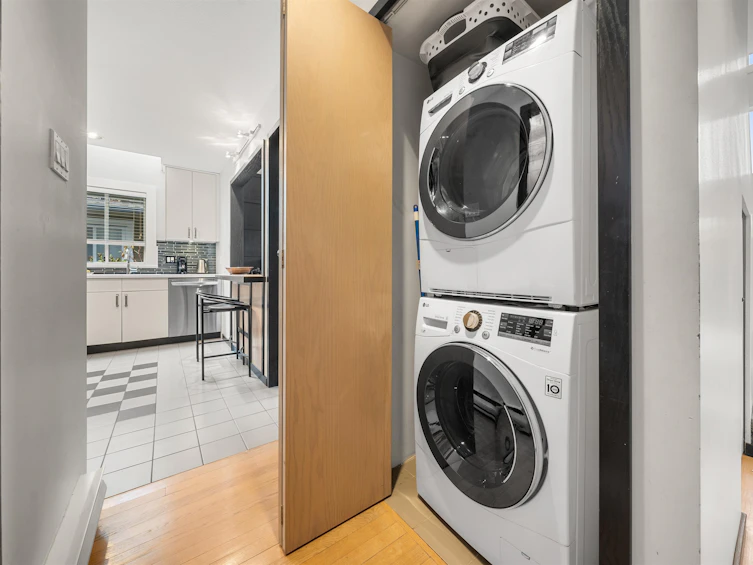 2894 W 16th Avenue, Vancouver, BC, V6K 3C6 - 31