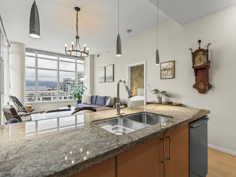 901-63 W 2nd Avenue, Vancouver, BC, V5Y 0G8 - 7