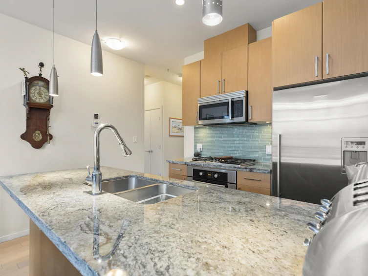 901-63 W 2nd Avenue, Vancouver, BC, V5Y 0G8 - 13