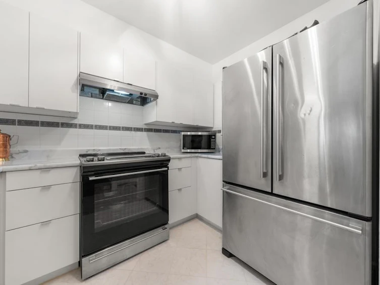 18-123 Seventh Street, New Westminster, BC, V3M 6Y2 - 17