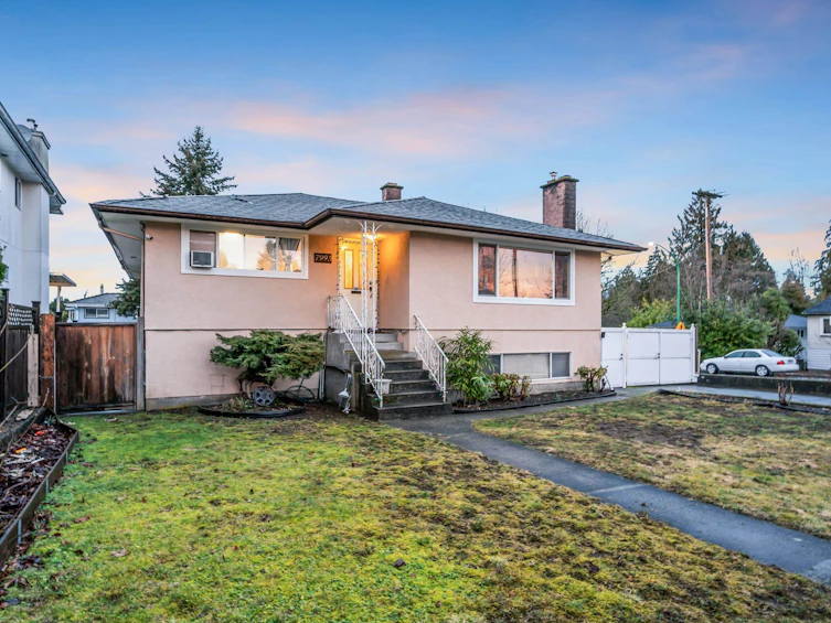 7993 Edmonds Street, Burnaby, BC, V3N 1C1 - 2