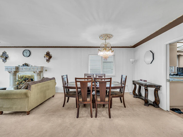 6634 124 Street, Surrey, BC, V3W 0Z3 - 4