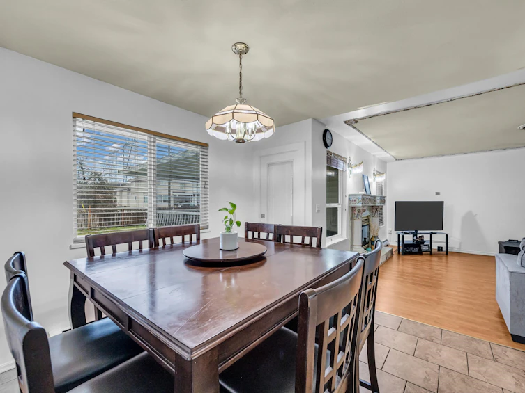 6634 124 Street, Surrey, BC, V3W 0Z3 - 16