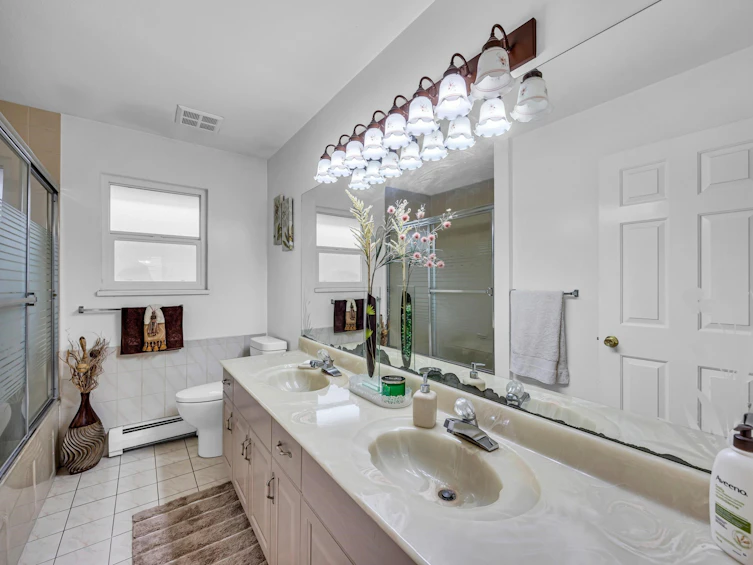6634 124 Street, Surrey, BC, V3W 0Z3 - 22