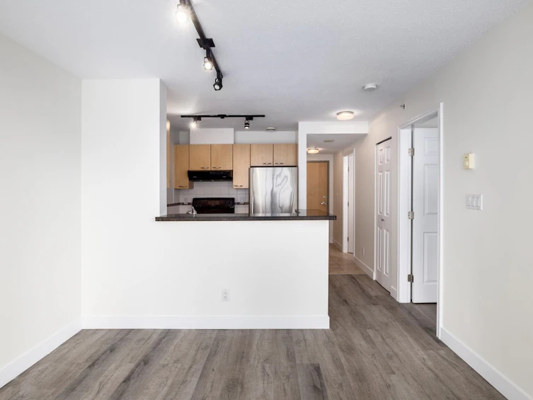 1005-1420 W Georgia Street, Vancouver, BC, V6G 3K4 - 6