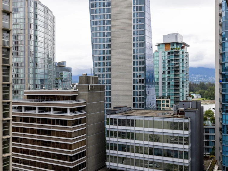 1005-1420 W Georgia Street, Vancouver, BC, V6G 3K4 - 12