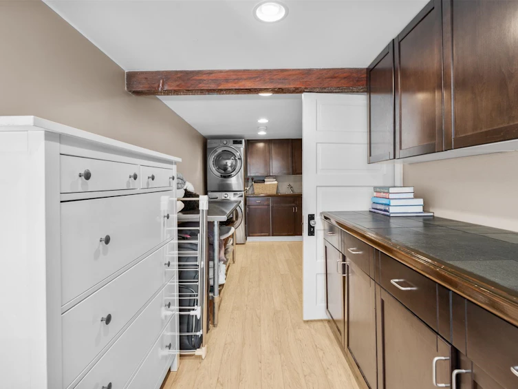2066 W 42nd Avenue, Vancouver, BC, V6M 2B3 - 34