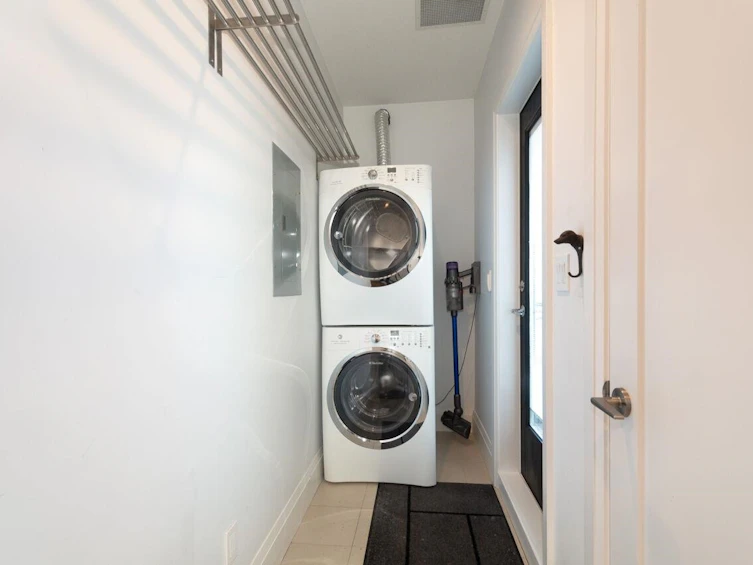 117 W 26th Avenue, Vancouver, BC, V5Y 2J6 - 11