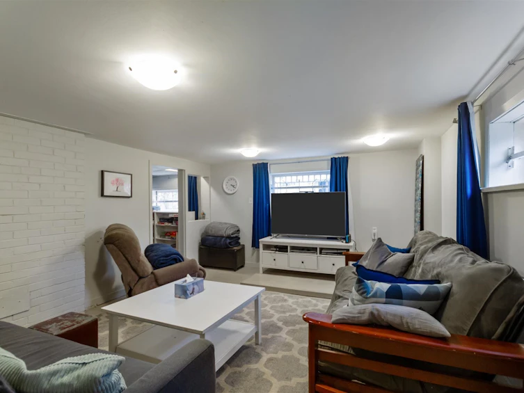 1996 W 44th Avenue, Vancouver, BC, V6M 2E7 - 12