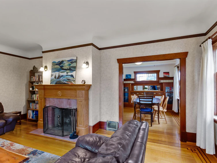 1996 W 44th Avenue, Vancouver, BC, V6M 2E7 - 3