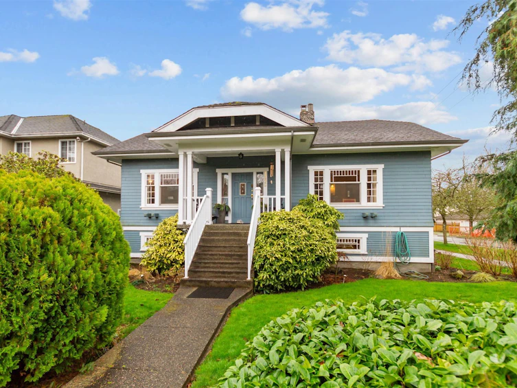 1996 W 44th Avenue, Vancouver, BC, V6M 2E7