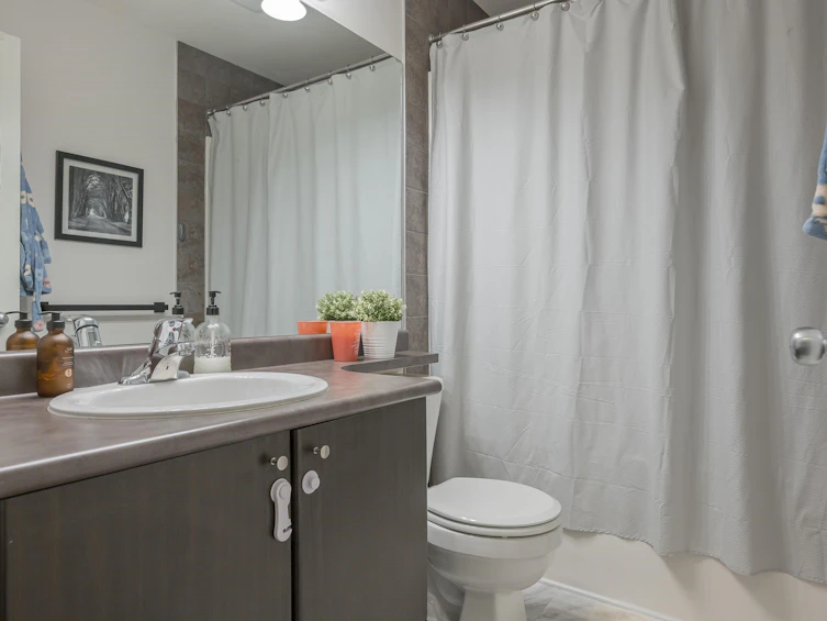 409-5488 198 Street, Langley, BC, V3A 1G2 - 17