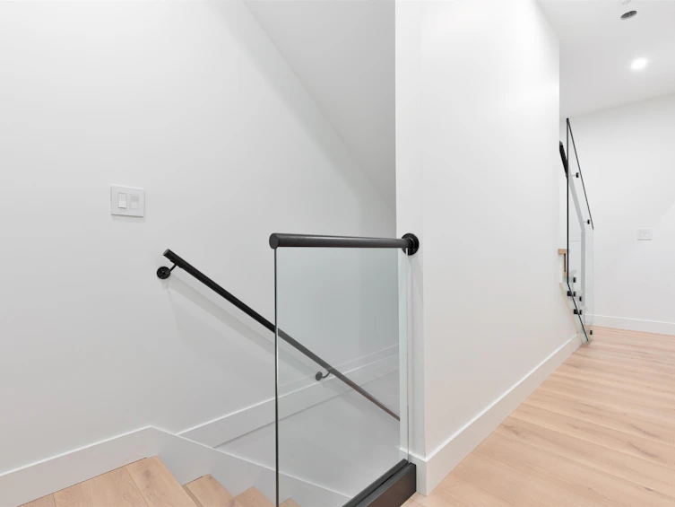 2634 Ward Street, Vancouver, BC, V5R 4S6 - 7