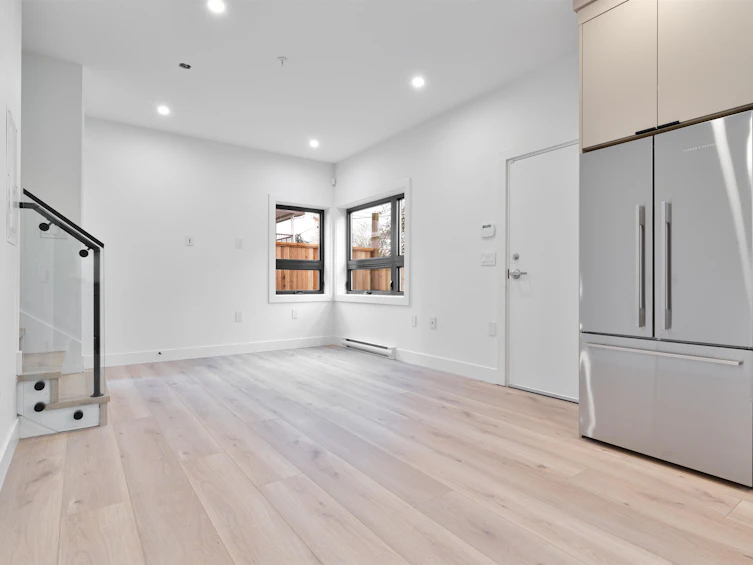 2636 Ward Street, Vancouver, BC, V5R 4S6 - 6