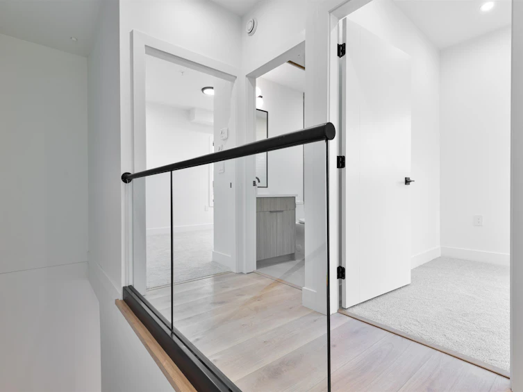 2636 Ward Street, Vancouver, BC, V5R 4S6 - 7