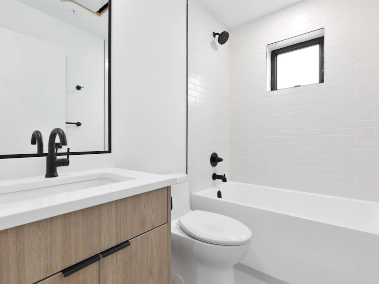 2636 Ward Street, Vancouver, BC, V5R 4S6 - 8