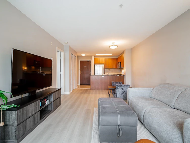 305-5885 Irmin Street, Burnaby, BC, V5J 0C2 - 9