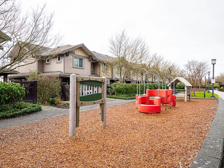 305-5885 Irmin Street, Burnaby, BC, V5J 0C2 - 24
