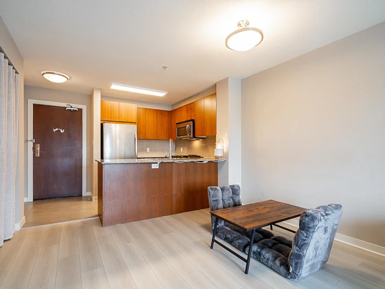 305-5885 Irmin Street, Burnaby, BC, V5J 0C2 - 11