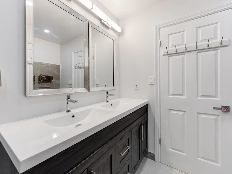 7550 Carnleigh Place, Burnaby, BC, V5E 4A4 - 16
