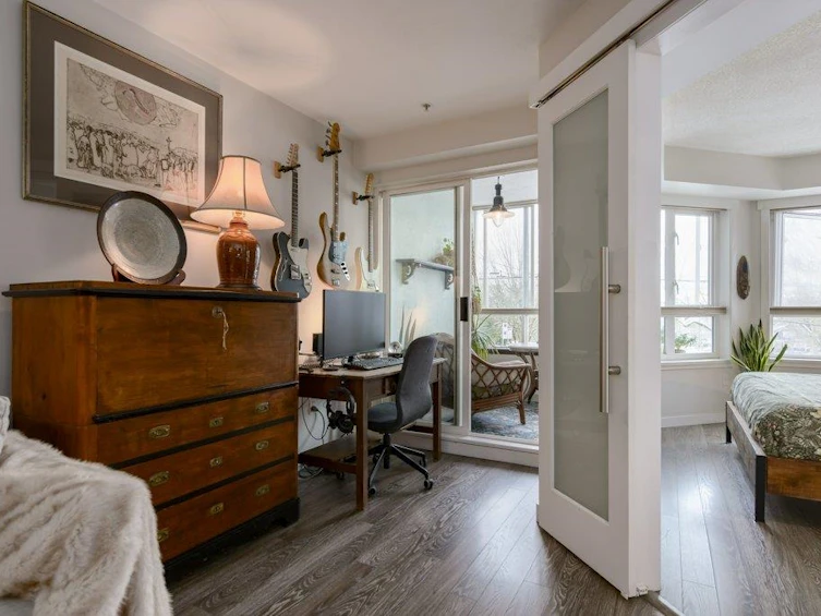 206-1707 Charles Street, Vancouver, BC, V5L 2T6 - 6