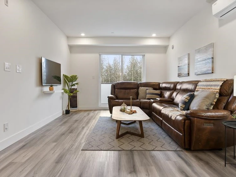 A405-8447 202 Street, Langley, BC, V2Y 4K1 - 2