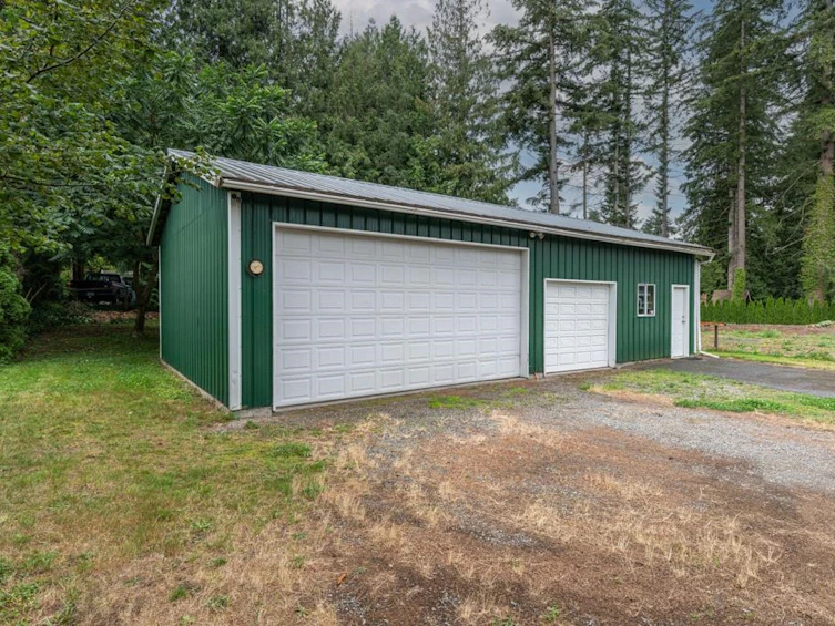 3176 Old Clayburn Road, Abbotsford, BC, V2S 4H3 - 9