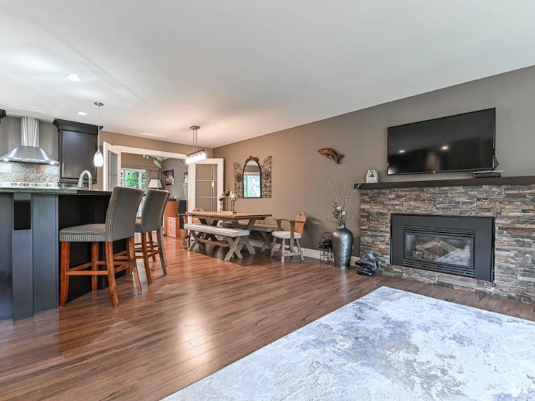 3176 Old Clayburn Road, Abbotsford, BC, V2S 4H3 - 13