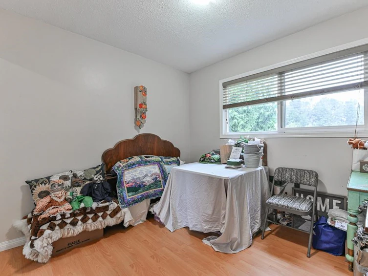 3176 Old Clayburn Road, Abbotsford, BC, V2S 4H3 - 22