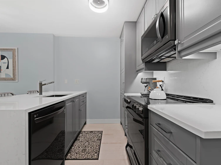 410-909 Mainland Street, Vancouver, BC, V6B 1S3 - 3