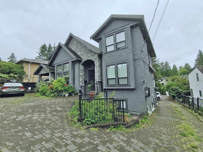 5537 Canada Way, Burnaby BC V5E 3N5