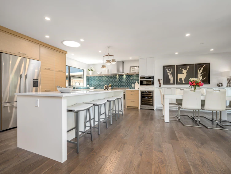5284 3 Avenue, Delta, BC, V4M 1E7 - 4