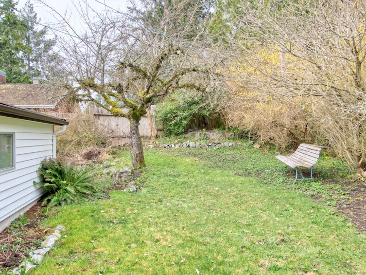 13185 Sexw'amin Street, Pender Harbour Egmont, BC, V0N 1S0 - 9