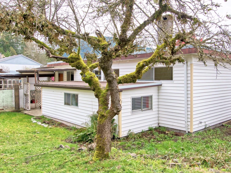 13185 Sexw'amin Street, Pender Harbour Egmont, BC, V0N 1S0 - 11