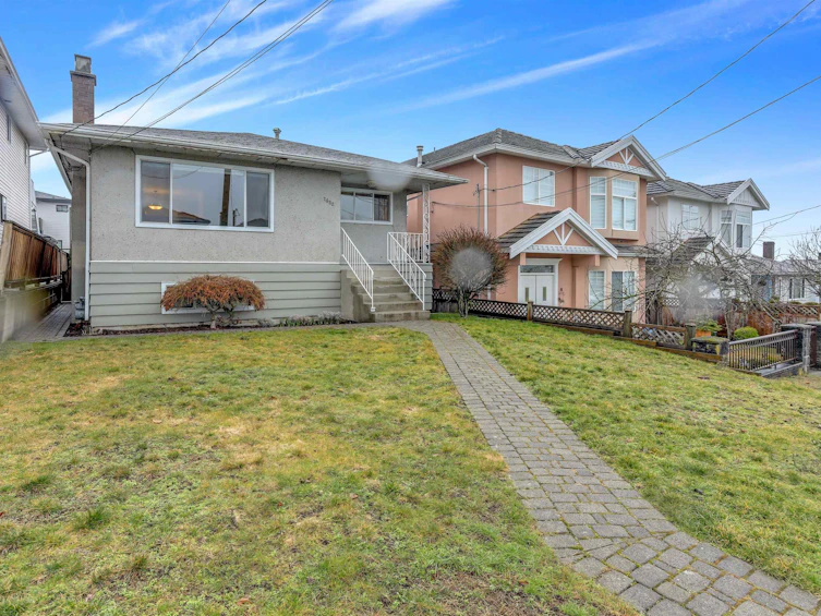 7682 Hilda Street, Burnaby, BC, V3N 3H7 - 2