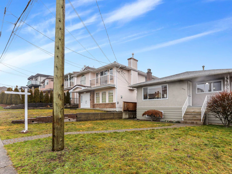7682 Hilda Street, Burnaby, BC, V3N 3H7 - 3