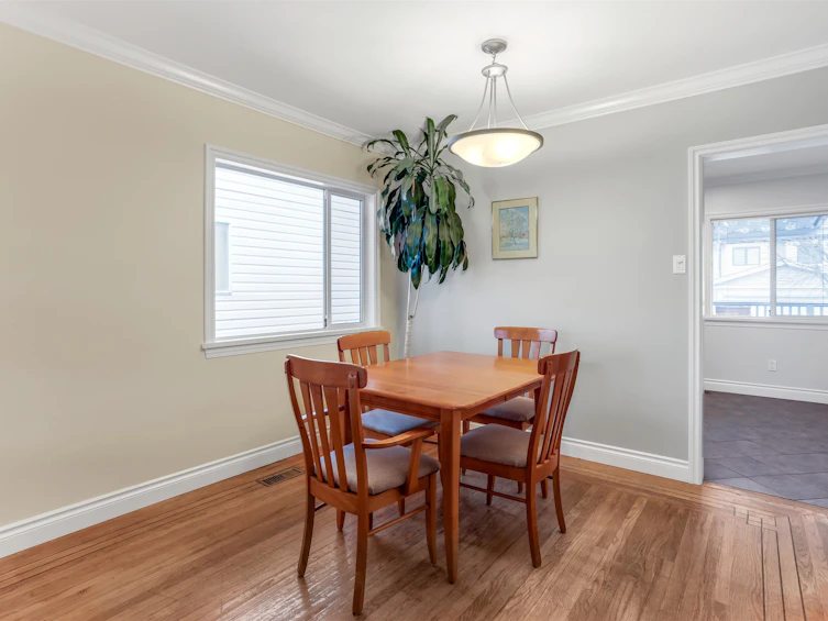 7682 Hilda Street, Burnaby, BC, V3N 3H7 - 9