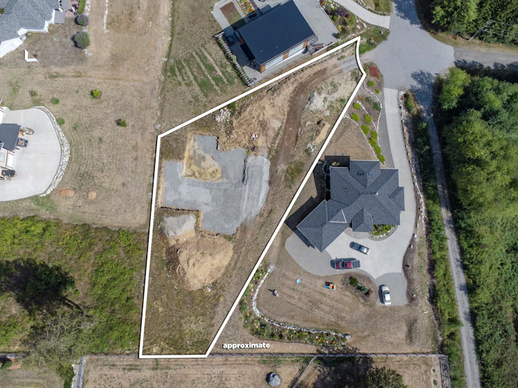 783 Courtney Road, Gibsons, BC, V0N 1V1 - 3