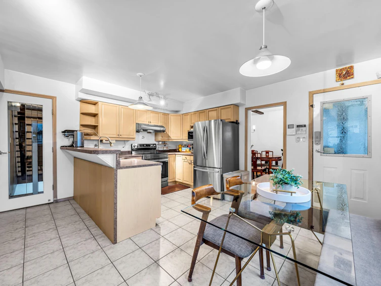 3015 E 45th Avenue, Vancouver, BC, V5R 3C6 - 18