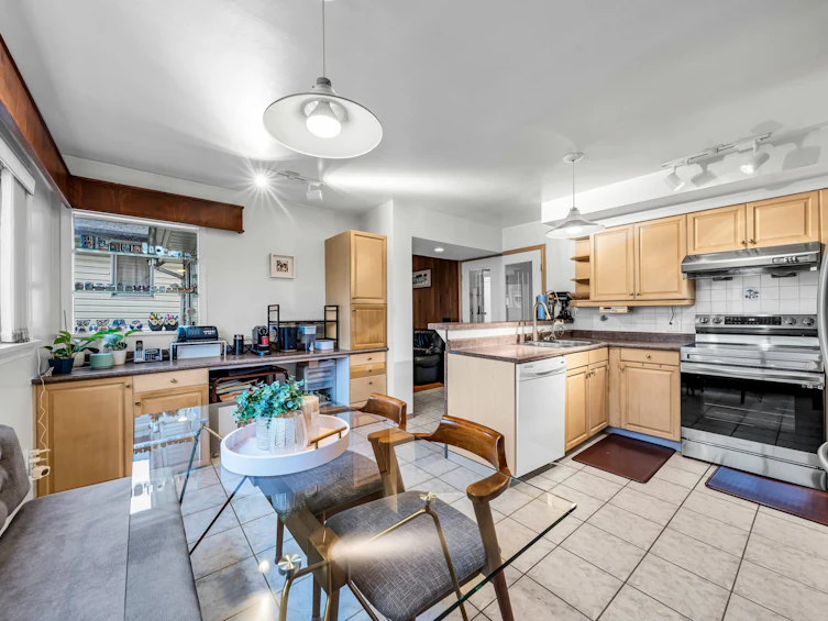 3015 E 45th Avenue, Vancouver, BC, V5R 3C6 - 19