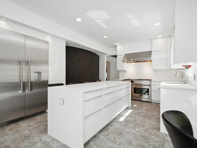 30 Shoreline Circle, Port Moody, BC, V3H 4V9 - 8