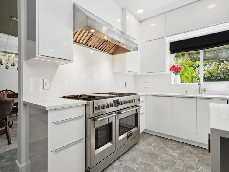30 Shoreline Circle, Port Moody, BC, V3H 4V9 - 12