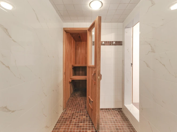 528 E 9th Street, North Vancouver, BC, V7L 2B5 - 35