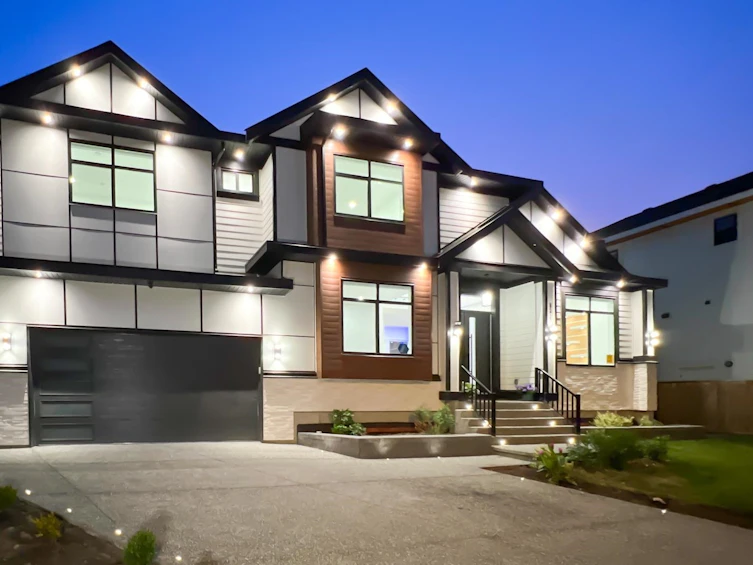 3217 197a Street, Langley, BC, V3A 0N9